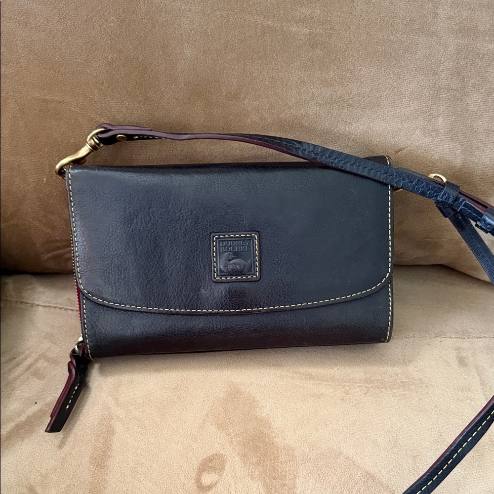 Dooney & Bourke Black Leather Crossbody Clutch with Contrast Trim